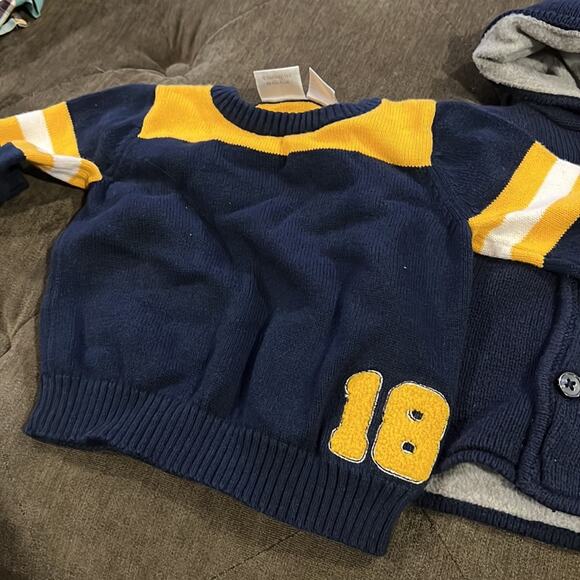 Set of 2 -sweater and button up - size 6 months the childrens place & koala kids - Picture 3 of 3